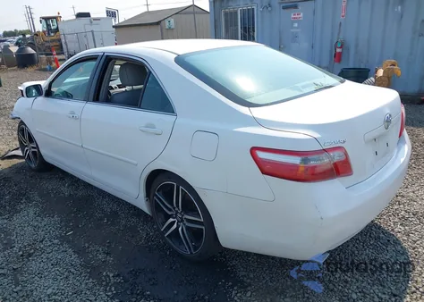 2009 Toyota Camry Xle V6 z USA, uszkodzony, nr VIN 4T1BK46K49U585458